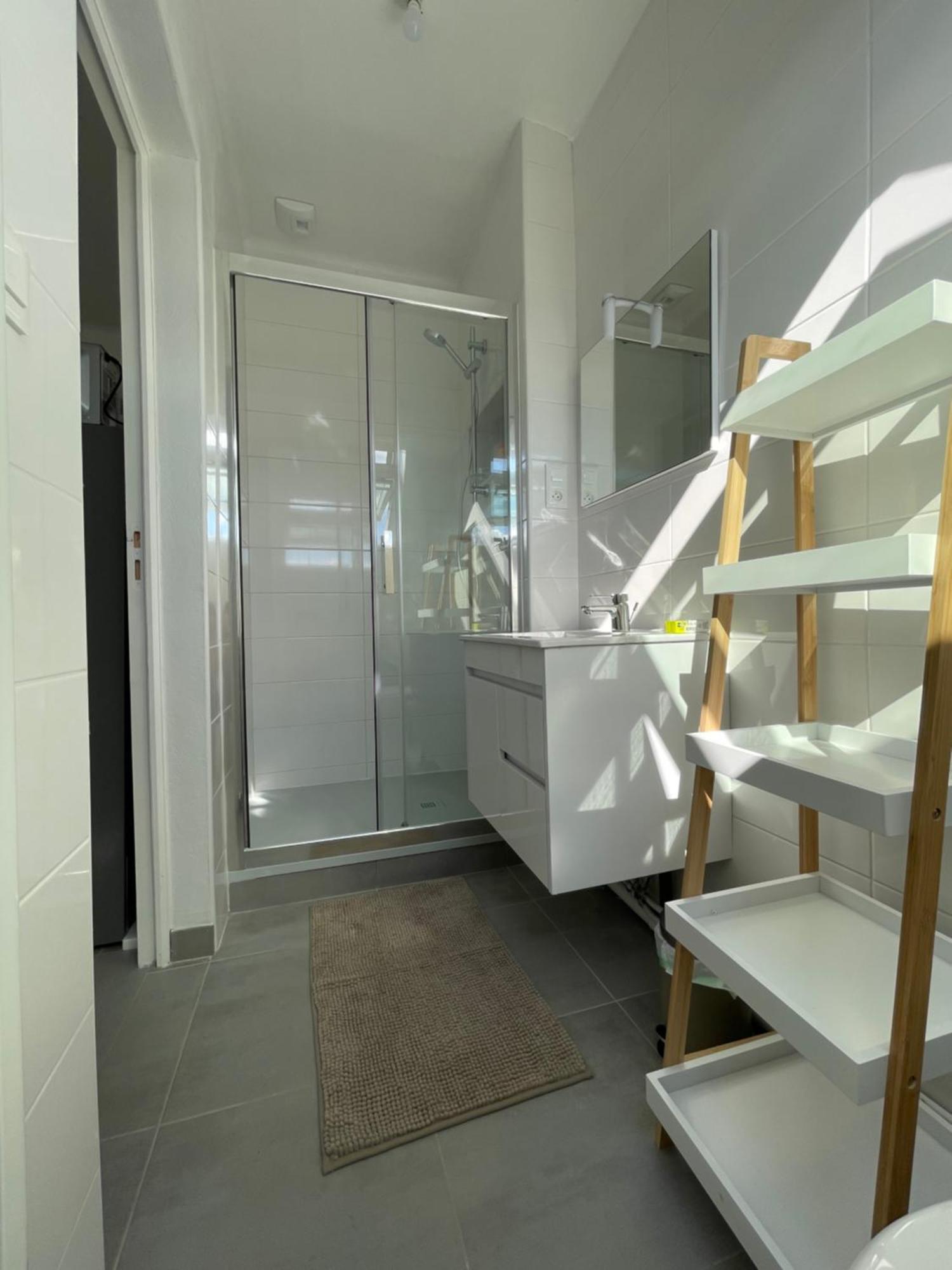 Appartement Renove Tout Equipe, Centre Ville, Proche De La Gare Et Commerce Flers  Eksteriør bilde