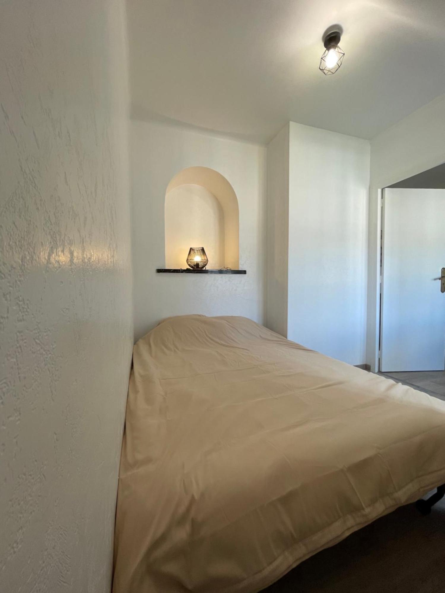 Appartement Renove Tout Equipe, Centre Ville, Proche De La Gare Et Commerce Flers  Eksteriør bilde